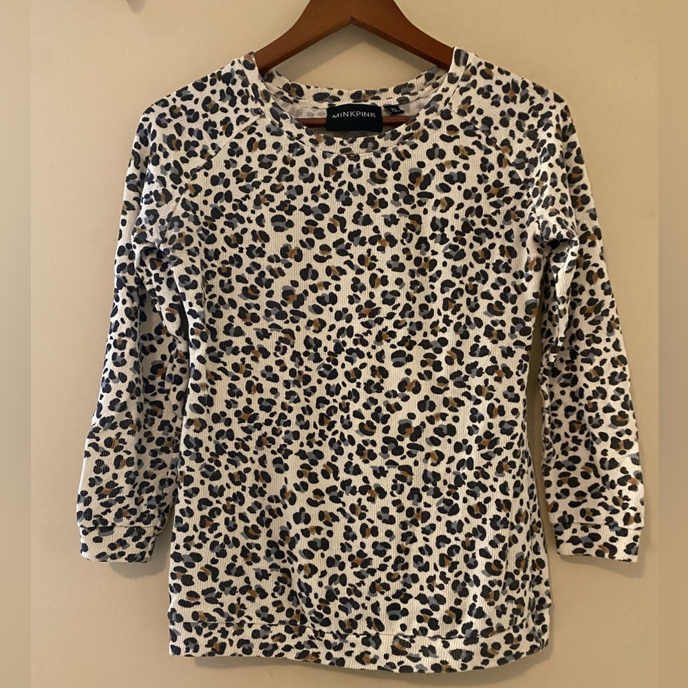 Mink Pink 3/4 sleeve leopard print lightweight sweater